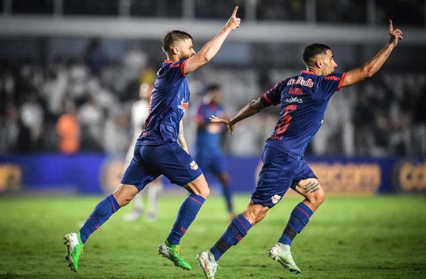 Santos é castigado pela lei do ex e é derrotado pelo Bragantino