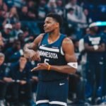 Anthony Edwards foi o grande destaque da noite, com 43 pontos e nove rebotes, comandando a vitória que deixou os Wolves a uma vitória da classificação.