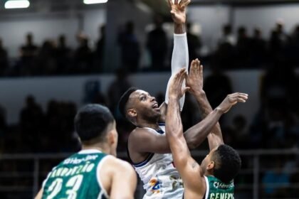 Duelo entre Minas e Bauru pelas semifinais do NBB - Foto: Hedgard Moraes/MTC