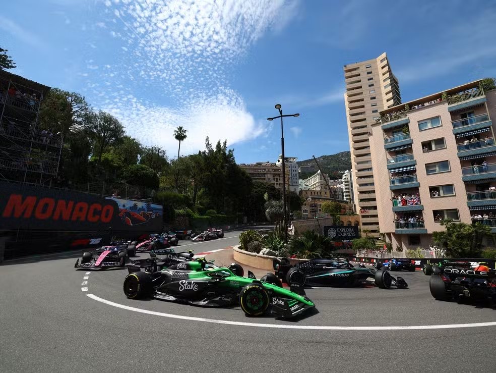 Gabriel Bortoleto durante o GP de Mônaco - Foto: Piroschka Van De Wouw/Reuters