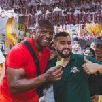 Terry Crews com fã - Foto: Mariany Fernandes/Mercado SP