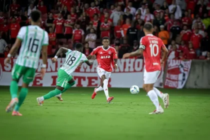 Jogo do Internacional e Atlético Nacional no Beira Rio - Foto: Vinicius Molz/ AGIF