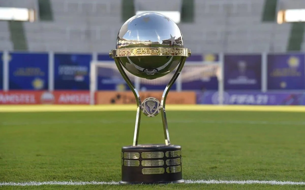 Troféu Sul-Americana- Foto: Reprodução/Getty Images