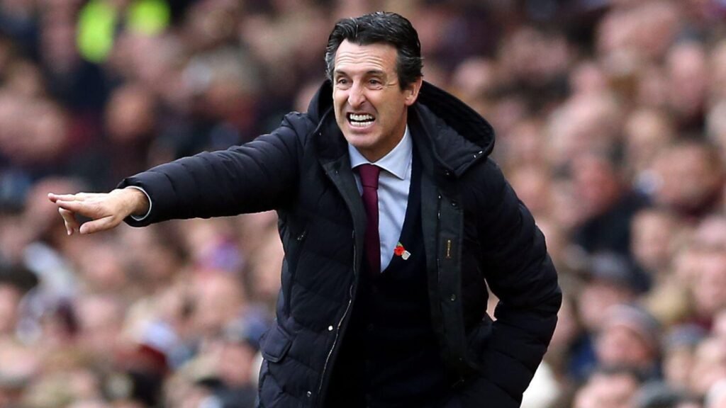 Manchester United: Unai Emery a beira do campo em último confronto do Aston Villa pela Premier League - Foto: Getty Images