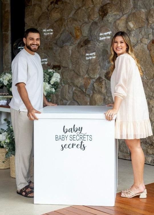 Niina e Guilherme no chá revelação - Foto: Niina Secrets/ Instagram