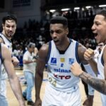 Jogadores do Minas comemoram vaga nas finais do NBB (Foto: Hedgard Moraes/MTC)