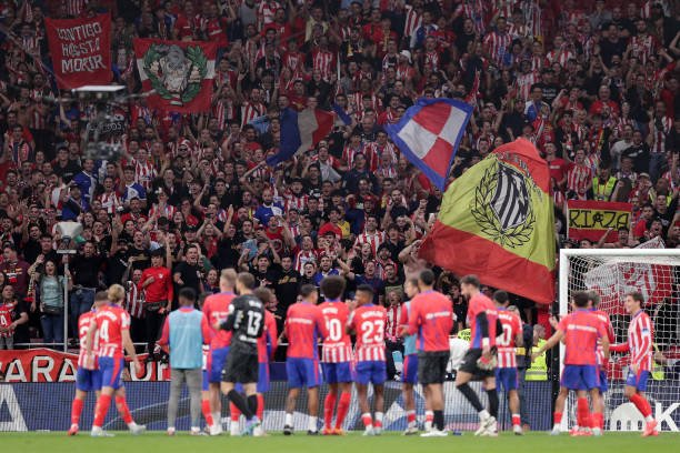 Torcedores do Atletico de Madrid - Foto: Gonzalo Arroyo Moreno/Getty Images
