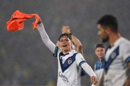 Álvaro Montoro, do Vélez - Foto: Hernan Cortez/Getty Images