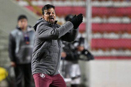 Auxiliar técnico do Fluminense, Alexandre Mendes - Foto: Aizar Raldes/AFP