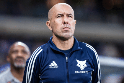 Leonardo Jardim no confronto contra o Mushuc Runa - Foto: Reprodução/Redes Sociais
