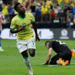 Brasil goleou Paraguai no último encontro entre as seleções na Copa América - Foto: Kevork Djansezian/AFP
