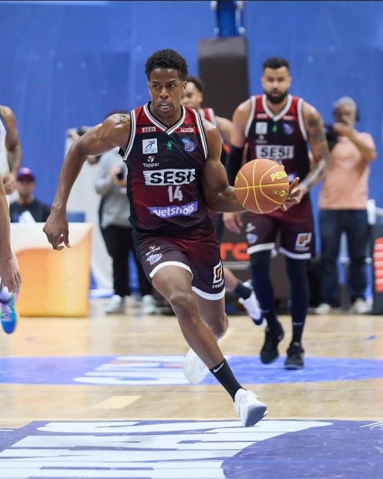 Georginho foi o maior cestinha do jogo com 21 pontos marcados (Foto: Marcos Limonti/Sesi Franca Basquete