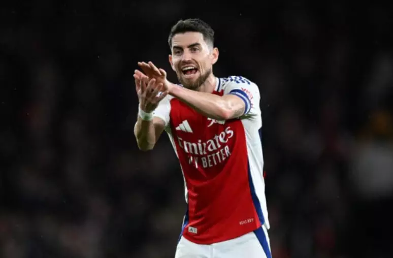Jorginho deixa o Arsenal para assinar com o Flamengo na sequência da temporada - Foto: Justin Setterfield/Getty Images