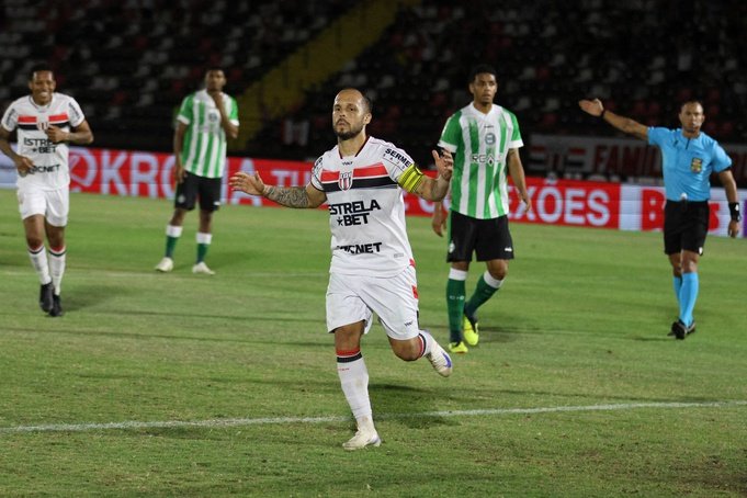 Times se enfrentam em situações opostas neste Brasileirão série B - Foto: Reprodução