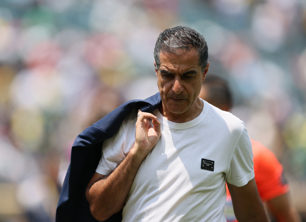 Técnico Renato Paiva em jogo do Botafogo contra o Palmeiras - Foto: Reuters/Caean Couto
