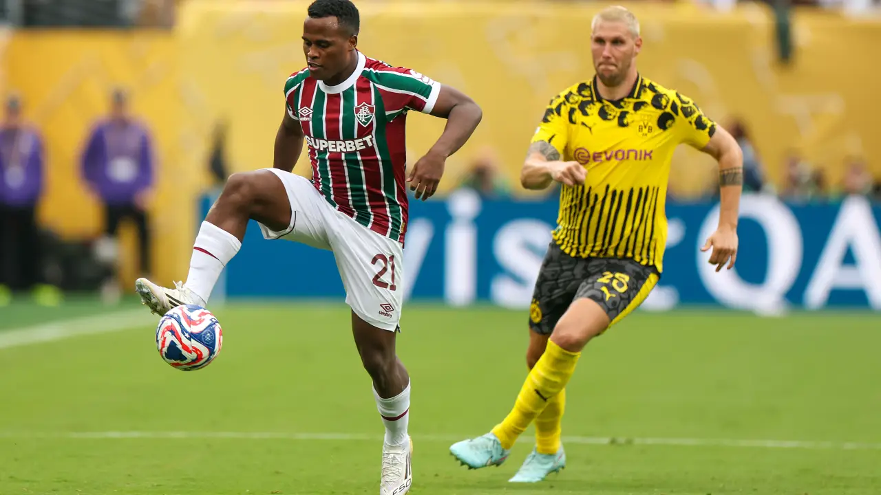 Jogo foi realizado na última terça-feira (17), às 13 horas - Foto: Francois Nel/Getty Images
