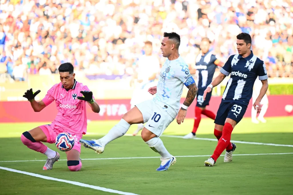 Lautaro Martínez recebe passe na medida e marca - Foto: Divulgação/Inter