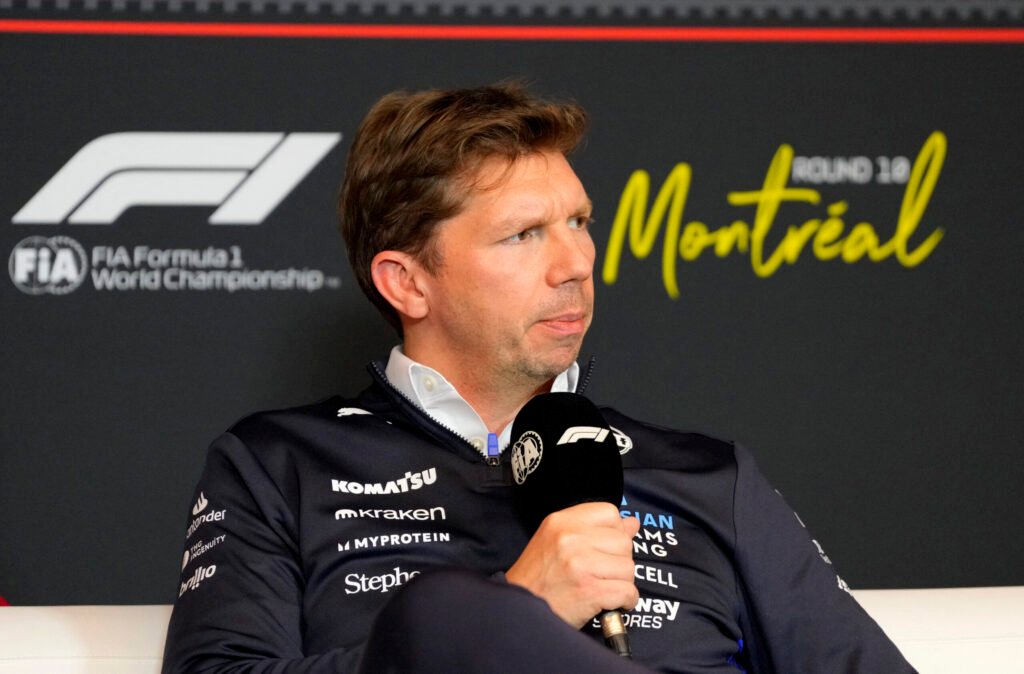 O diretor da equipe Williams, James Vowles, durante uma coletiva de imprensa - Foto: Reuters/Mathieu Belanger