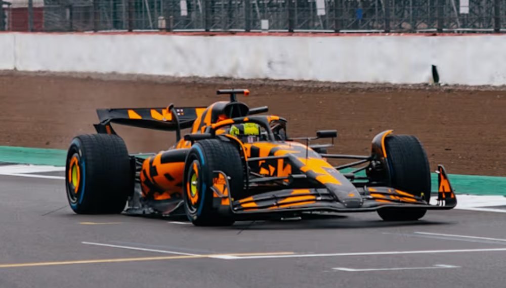 Desempenho da escuderia McLaren impressiona nesta temporada - Foto: Getty Images
