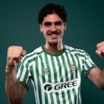 Johnny, meio-campo do Bétis, deve ser negociado com o Atlético de Madrid. Foto: Aitor Alcalde/UEFA via Getty Images