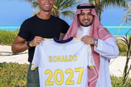 Cristiano Ronaldo e Al-Nassr firmam novo acordo, por duas temporadas. Foto: Getty Images
