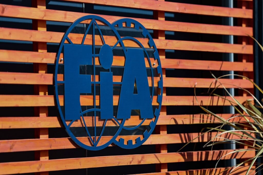 Logo da sede da Federação Internacional de Automobilismo (FIA) - Foto: Philippe NANCHINO/MPSA