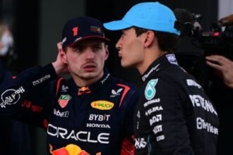 Max Verstappen, da Red Bull Racing, e George Russell, da Mercedes - Foto: Andrea Diodato/NurPhoto via Getty Images