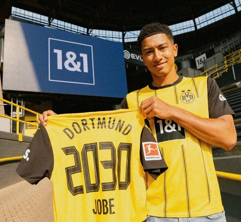 Apresentação de Jobe no Borussia Foto: Divulgação/Borussia Dortmund
