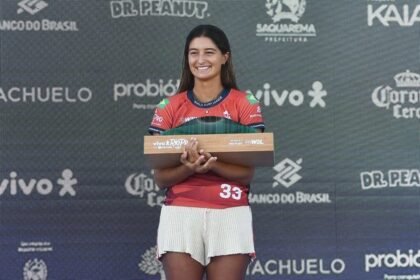Luana Silva foi vice-campeã da etapa de Saquarema da WSL, neste domingo (29). Foto: Alexandre Durão