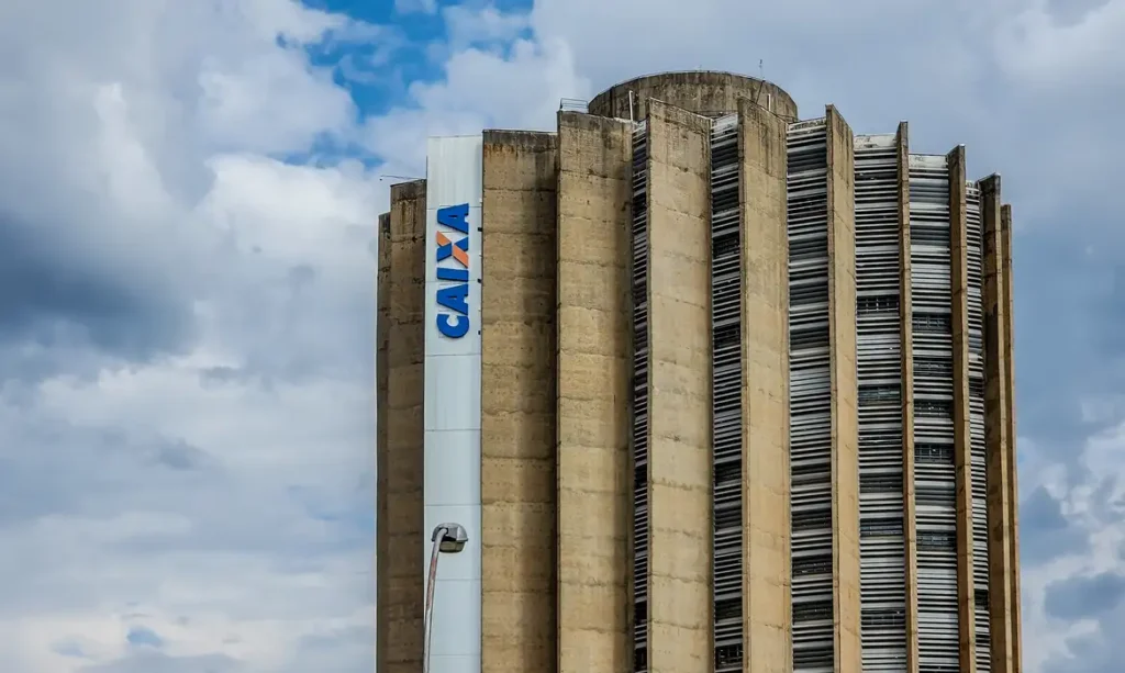 Caixa: A principal novidade está na possibilidade de utilizar o imóvel como garantia mesmo sem ter finalizado o pagamento total do financiamento - Foto: Reprodução/Agência Brasil