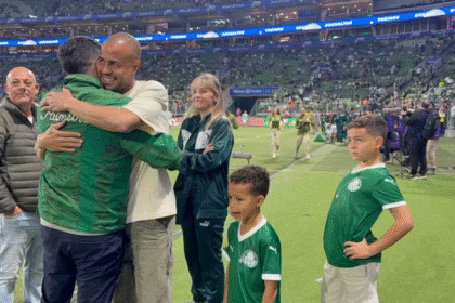 Mayke se despede de seus companheiros no Allianz Parque. Foto: Camila Alves