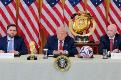 Trump e Gianni Infantino na sede do Governo americano - Foto: Reprodução/Getty Images