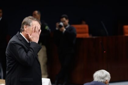 O ex-presidente da República Jair Messias Bolsonaro durante depoimento ao ministro Alexandre de Moraes - Foto: Reprodução/Wilton Junior