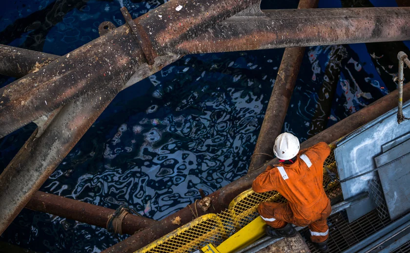 Uma das exclusões é do petróleo bruto com densidade abaixo e acima de 25 graus API - Foto: Depositphotos