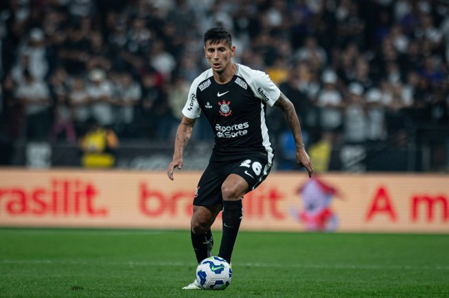 Corinthians: Angileri é um dos quatro que pode assinar pré-contrato - Foto: Reprodução/Meu Timão