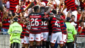 Flamengo é o atual líder do Brasileirão 2025, seguido de perto pelo Cruzeiro e RB Bragantino - Foto: Reprodução/Flamengo