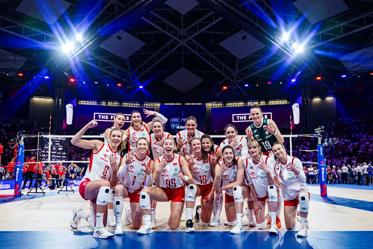 Polonesas e torcida mostraram sua força e avançam às semis do VNL Feminino de 2025 - Foto: Reprodução/VNL Images