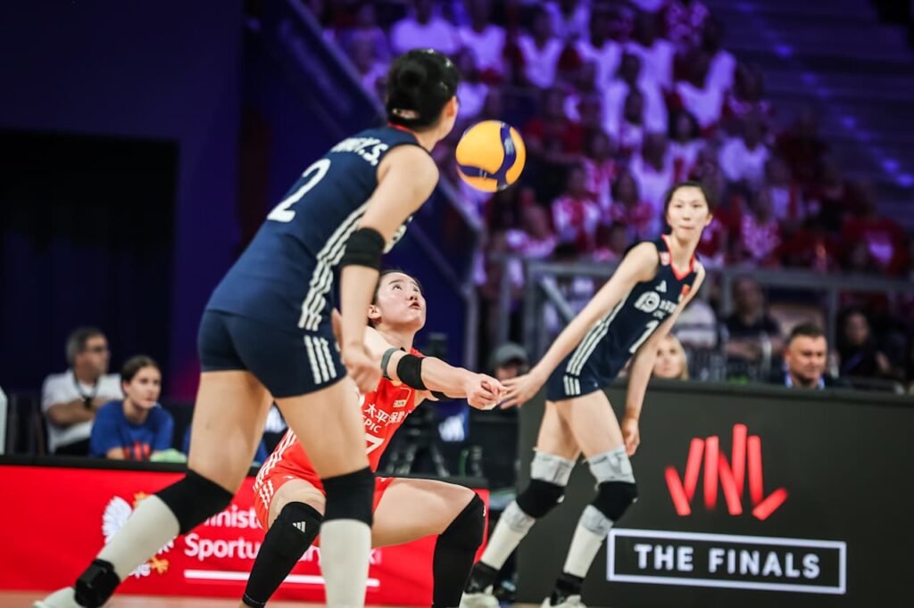 'Toma Lá da Cá': China revida e vence 3º set frente a Polônia - Foto: Reprodução/VNL Images