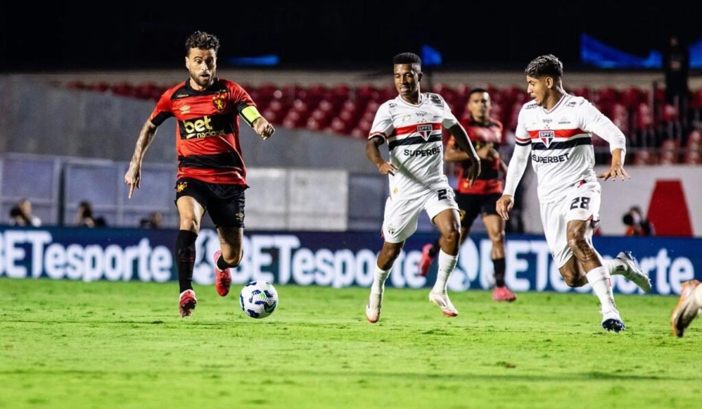 Jogo entre Sport x São Paulo no primeiro turno - Foto: Paulo Paiva/Sport