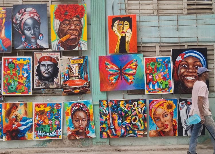 Pinturas em Havana / Foto: Brasil de Fato