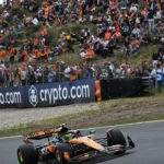 Lando Norris, da McLaren, em ação no primeiro treino do GP da Holanda - Foto: Nicolas Tucat/AFP