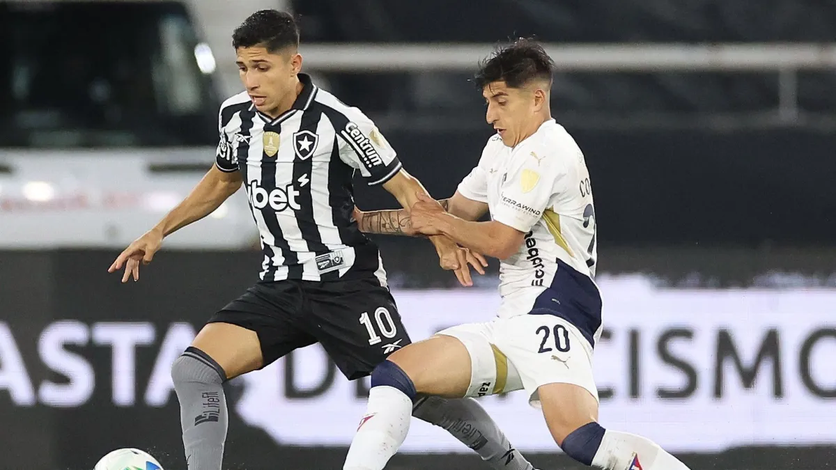 Savarino em campo no jogo entre Botafogo e LDU, pela Libertadores - Foto: Reprodução/Vítor Silva/Botafogo