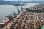 PCC atua como empresa de logística para exportar cocaína pelo Porto de Santos, diz especialista - Foto: Reprodução/APS