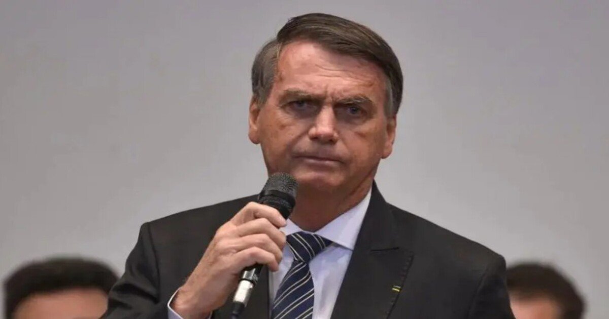 Bolsonaro deixa prisão domiciliar para procedimento médico autorizado por Moraes - Foto: Marcelo Camargo/Agência Brasil