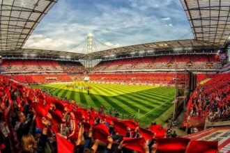 Alemanha e Irlanda do Norte se enfrentam no RheinEnergieStadion. Foto: Divulgação/Site Oficial RheinEnergieStadion