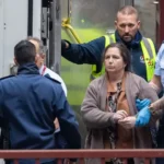 Erin Patterson foi condenada a três penas de prisão perpétua após matar familiares com prato de Bife Wellington preparado com o cogumelo mais letal do mundo, em um caso que chocou a Austrália e virou tema de documentários. Foto: Getty Images/Divulgação