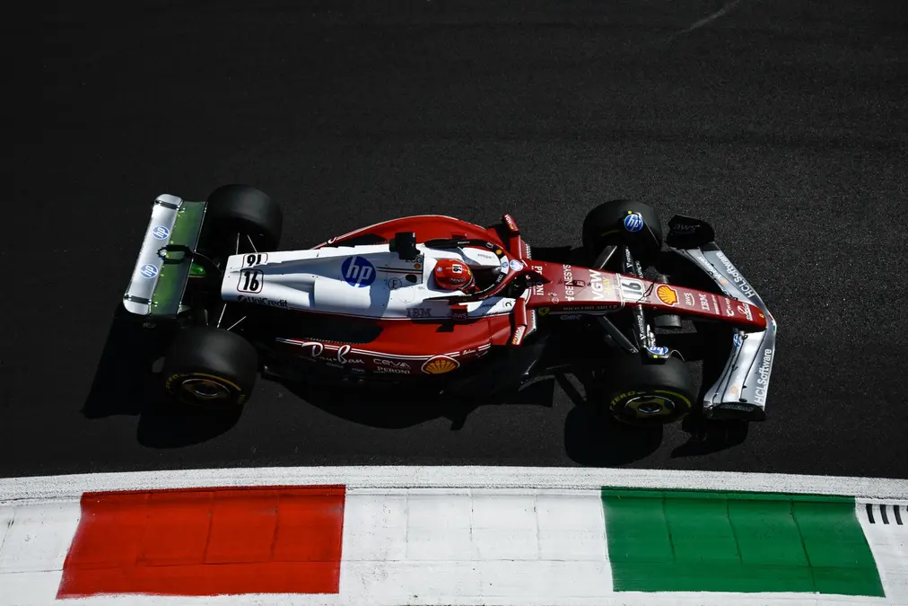 Lewis Hamilton - Foto: Redes Socias/Ferrari