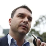 Deputado estadual, Flávio Bolsonaro, em entrevista - Foto: Tânia Rêgo/Agência Brasil