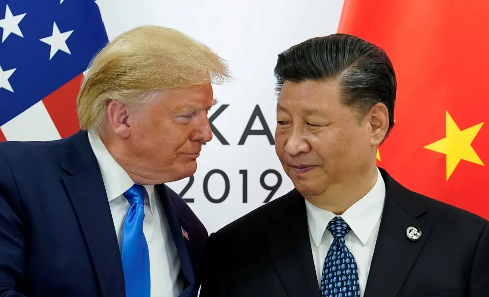 Presidente dos EUA, Donald Trump, ao lado do presidente da China, Xi Jinping. Foto: Kevin Lamarque/Reuters