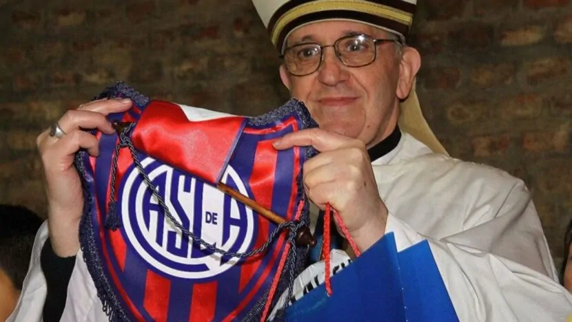 Papa torcia para o San Lorenzo - Foto: Reprodução/San Lorenzo